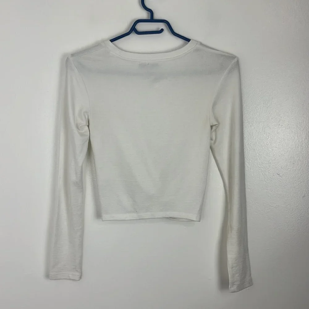 Aritzia Wilfred Free White Crop w/ Front Knot - Picture 6 of 6
